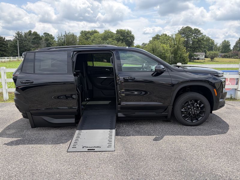 New 2026 Chevrolet Traverse